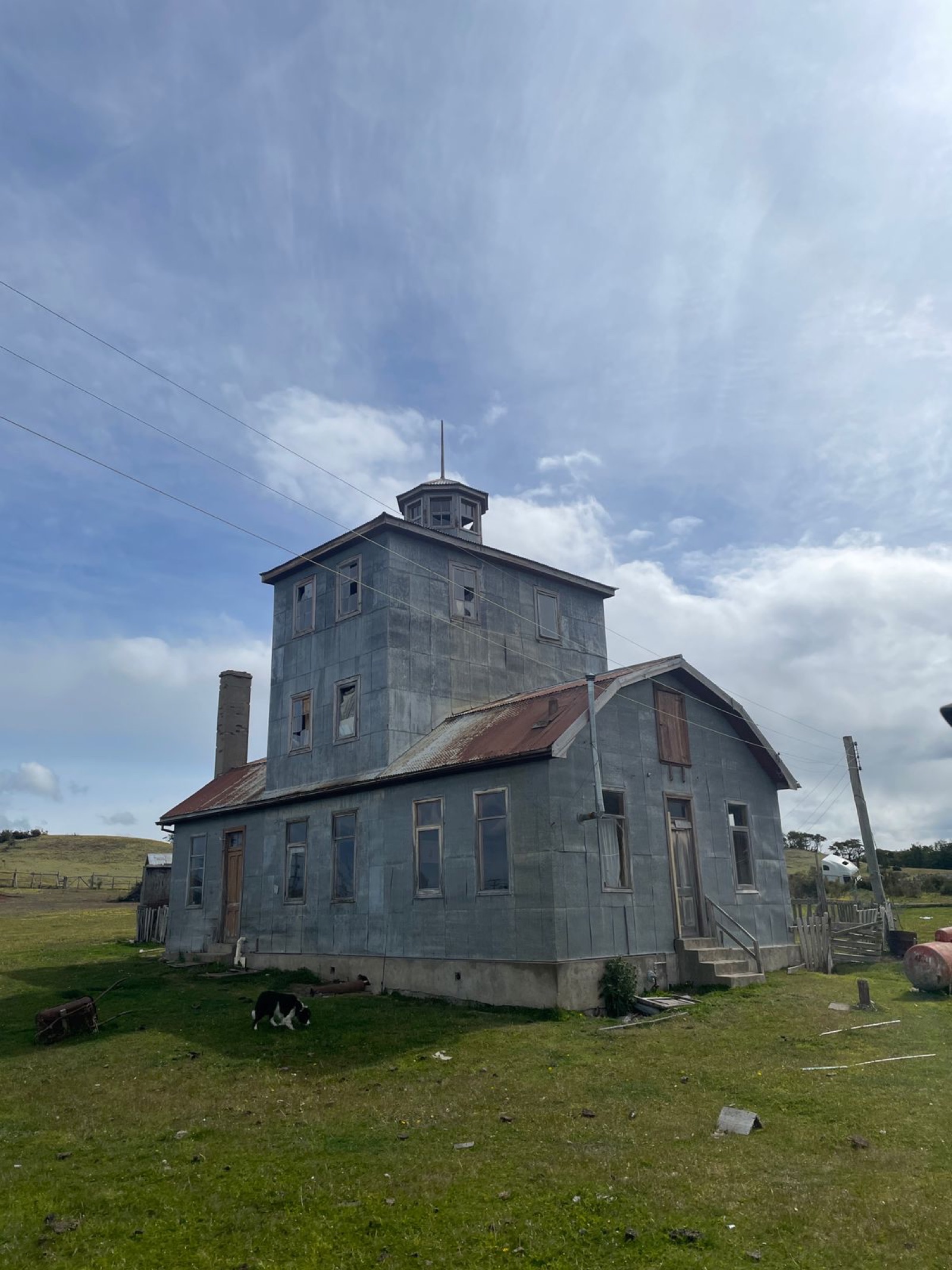 Casona rural con torre mirador